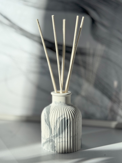 DYFUZOR ZAPACHOWY karbowany (wybierz kolor) - 50/100 ml DYFUZOR ZAPACHOWY karbowany (wybierz kolor) - 50/100 ml